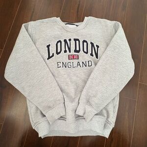 Gray London England Women’s Sweater